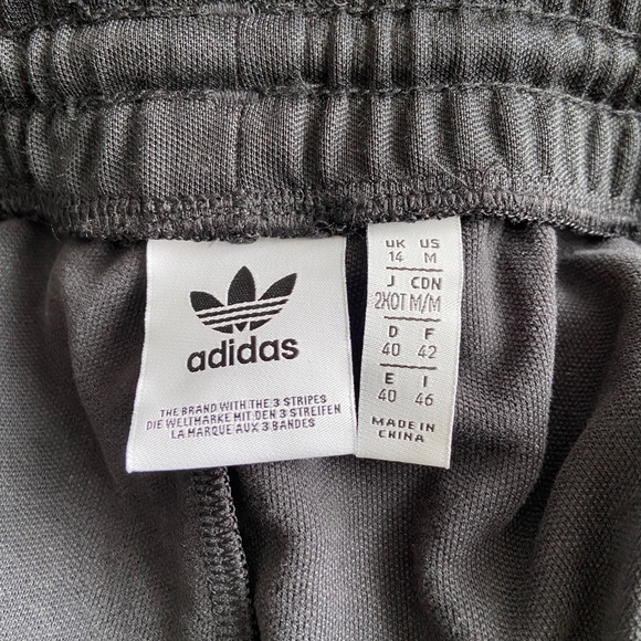 Adidas pants - Picture 3 of 3